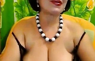 Amateur,big boobs,mature,softcore,solo,webcam