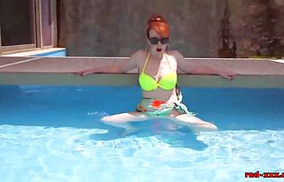Matures,outdoor,redheads,fingering,pool